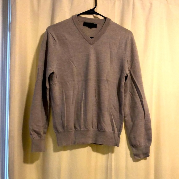 Medium Express 100% Merino Wool Sweater - Picture 1 of 3